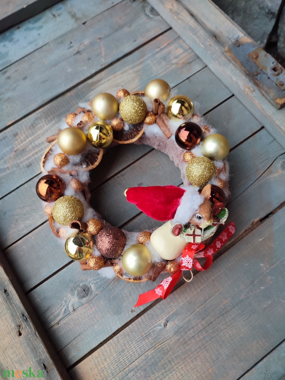 Karácsonyi asztaldísz, egérkével és gyertyával. :-) - karácsony - adventi díszek - adventi gyertyadíszek és koszorúdíszek - Meska.hu