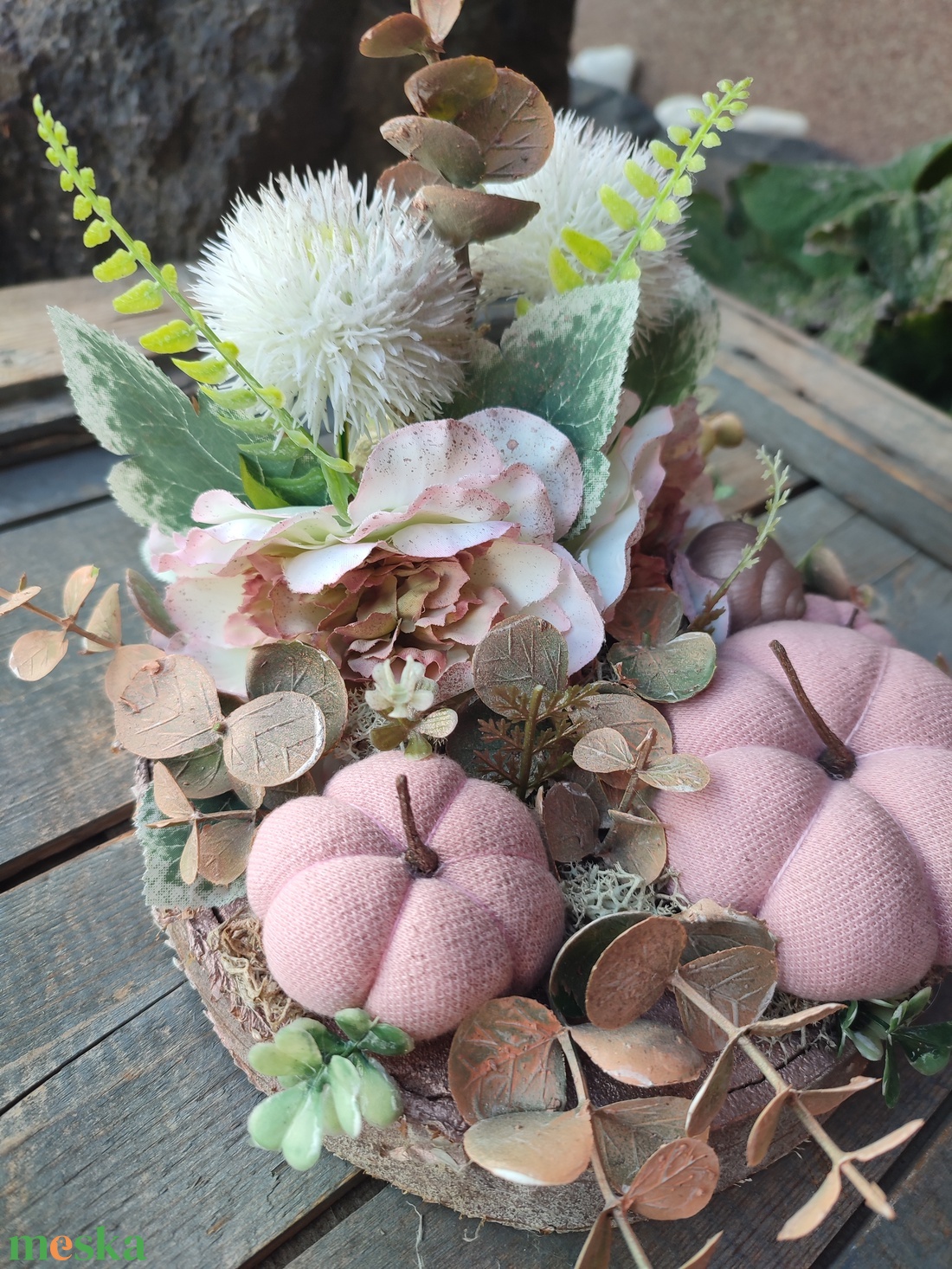 Rosegold-Vintage asztaldísz, pihe-puha tökökkel, nyírfa szeleten. :-) - otthon & életmód - dekoráció - ajtó- és ablak dekoráció - ajtódísz & kopogtató - Meska.hu