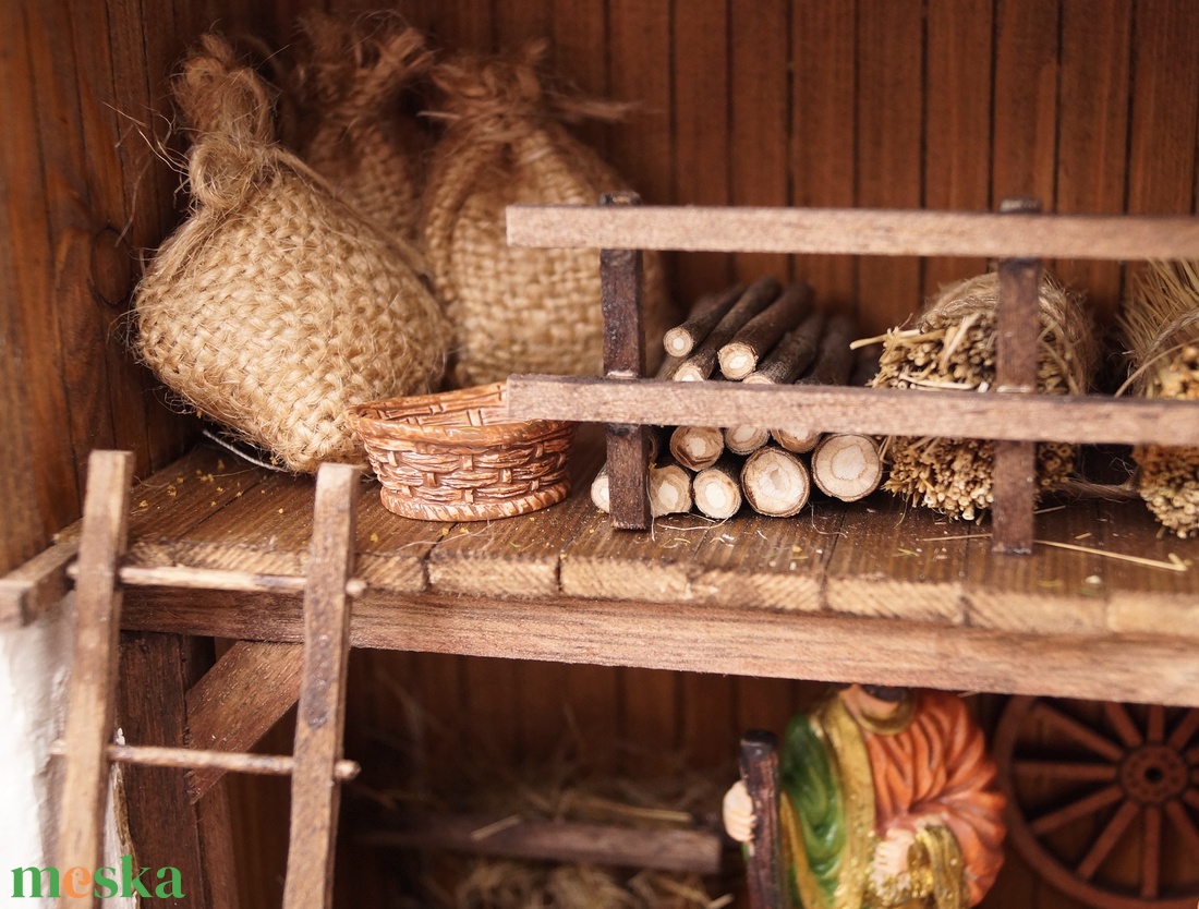 Betlehemi jászol M  Kézzel készített fa betlehem LED világítással - karácsony - karácsonyi lakásdekoráció - karácsonyi lakásdíszek - Meska.hu