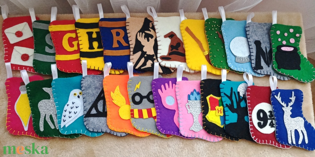 Harry Potter inspirálta filc zoknik - karácsonyfadísz /adventi naptár - karácsony - karácsonyi lakásdekoráció - karácsonyfadíszek - karácsonyi lakásdekoráció - Meska.hu Harry Potter inspirálta filc zoknik - karácsonyfadísz /adventi naptár - karácsony - karácsonyi lakásdekoráció - karácsonyfadíszek - karácsonyi lakásdekoráció - Meska.hu