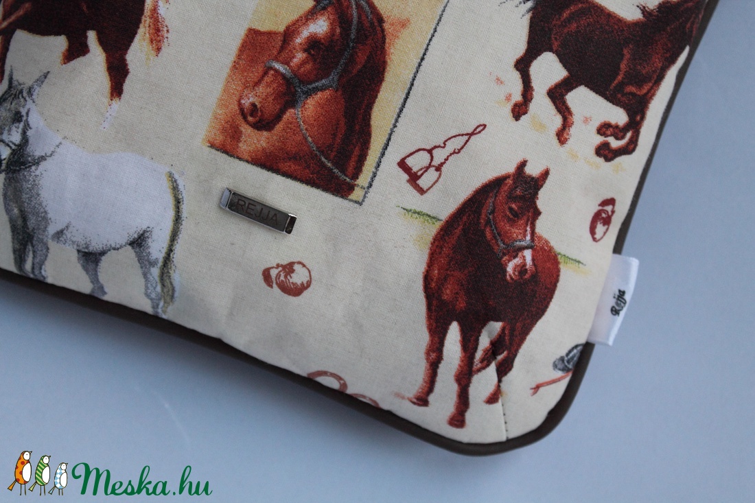 Lovas Oldaltáska ,válltáska kis táska -  - Meska.hu