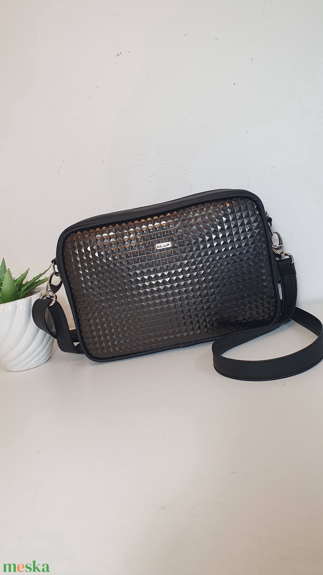 Kis táska ,válltáska,crossbody - táska & tok - kézitáska & válltáska - válltáska - Meska.hu