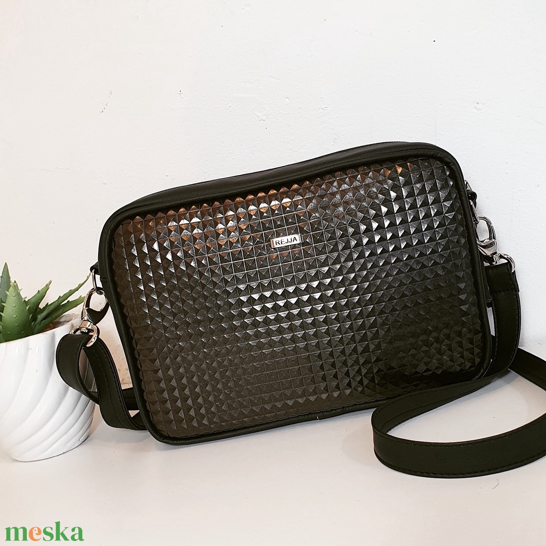 Kis táska ,válltáska,crossbody - táska & tok - kézitáska & válltáska - válltáska - Meska.hu