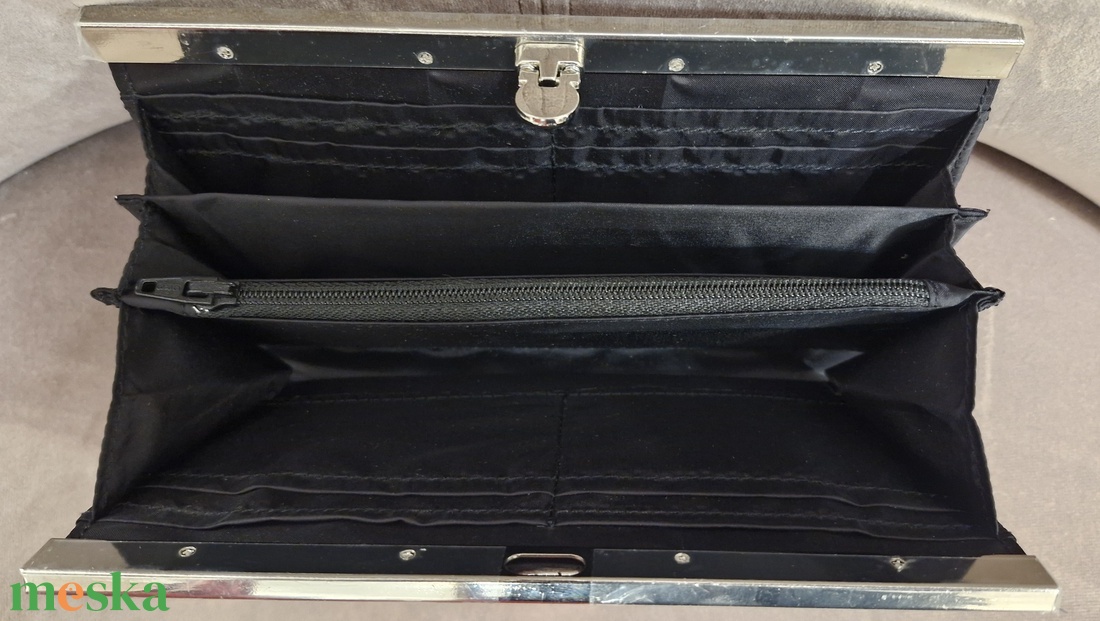 Fém keretes pénztárca - táska & tok - pénztárca & más tok - kártyatartó & irattartó - Meska.hu