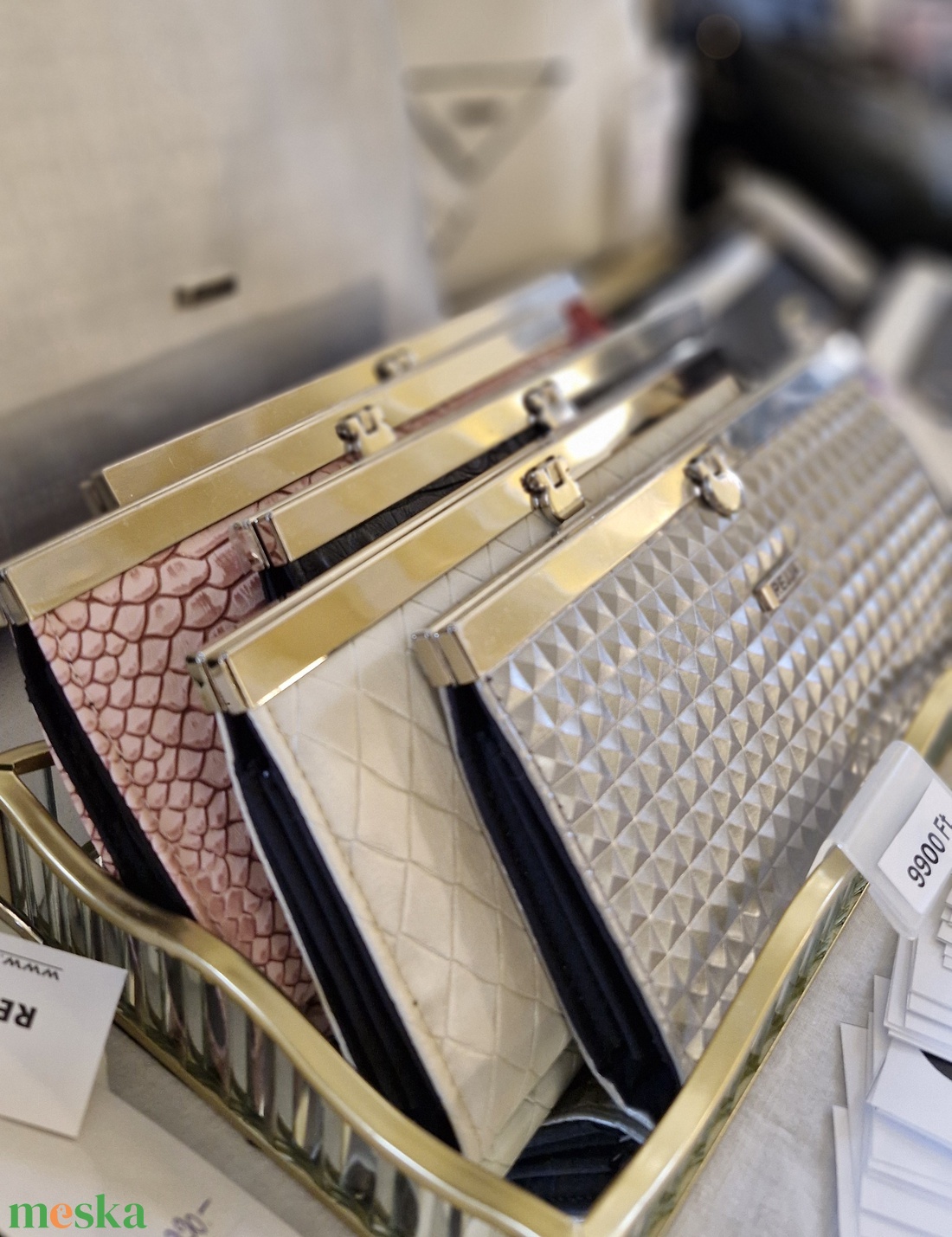 Fém keretes pénztárca - táska & tok - pénztárca & más tok - kártyatartó & irattartó - Meska.hu