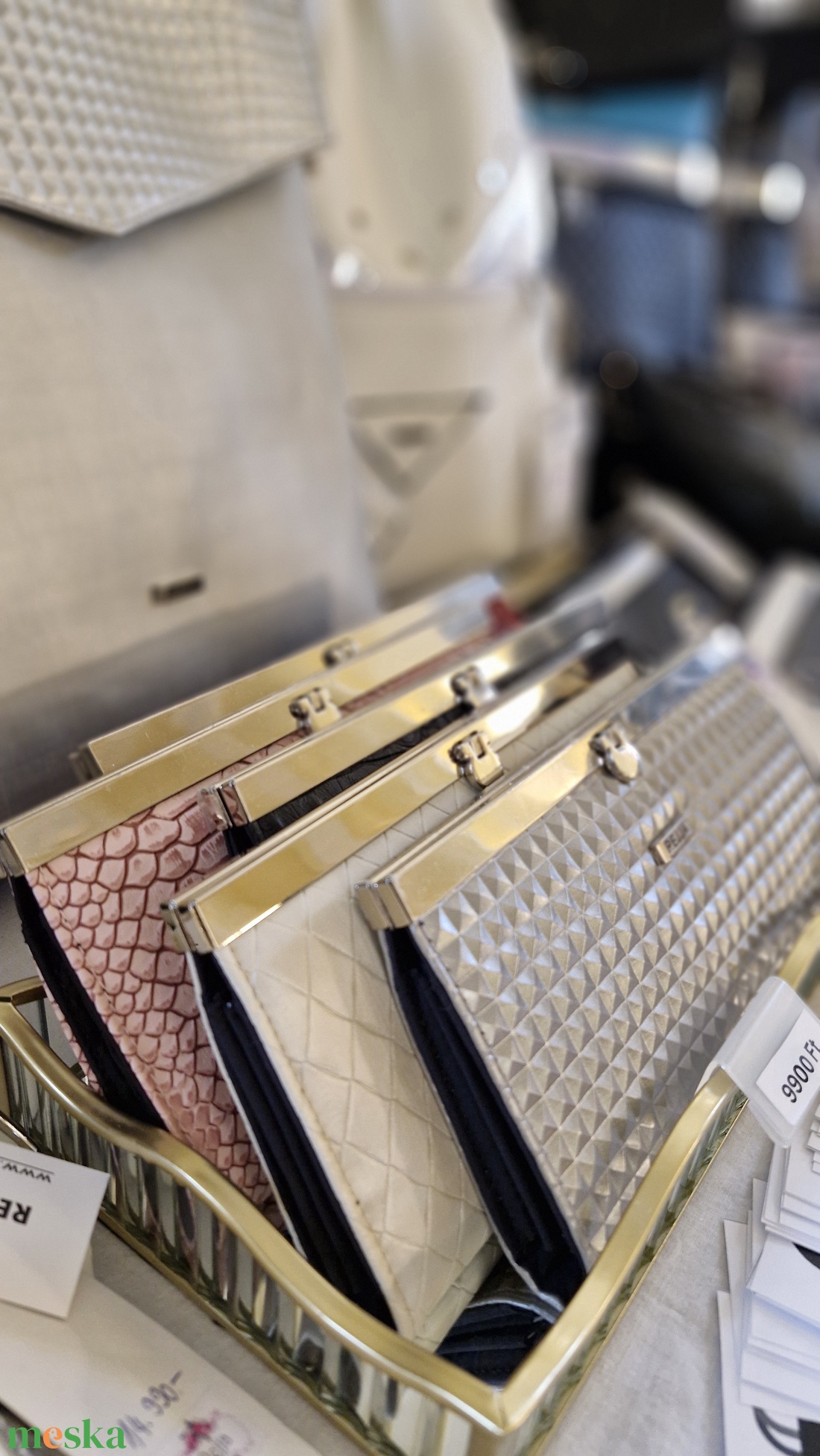 Fém keretes pénztárca - táska & tok - pénztárca & más tok - kártyatartó & irattartó - Meska.hu