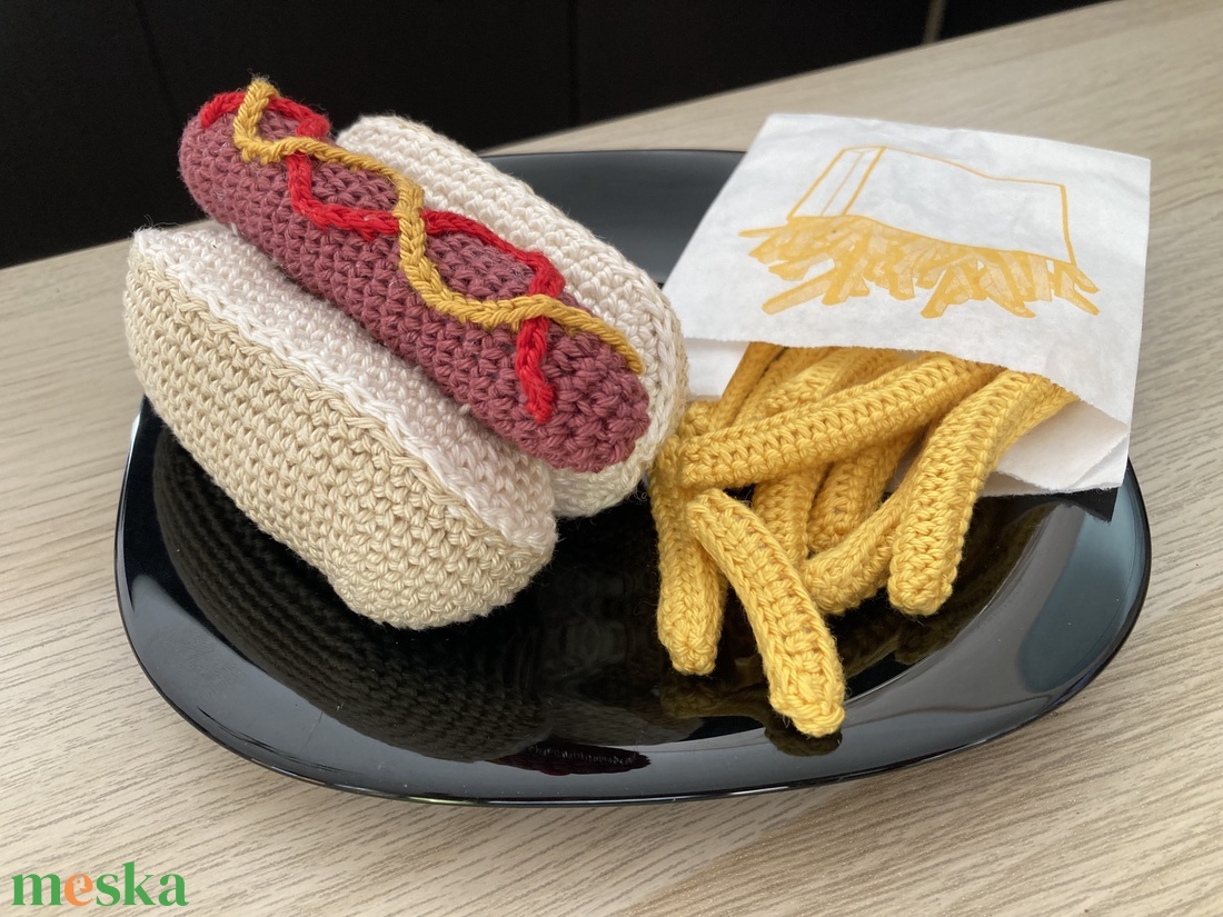 Horgolt hotdog és sült krumpli - játék & sport - gyerekkonyha - játék ételek - Meska.hu