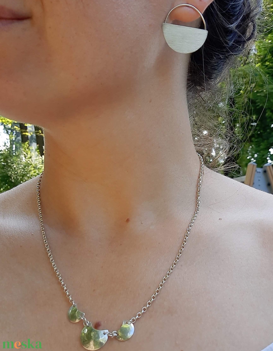 Félhold ezüst fülbevaló, elegáns, minimál ezüst fülbevaló, könnyű, szaténos felületű - ékszer - fülbevaló - karika fülbevaló - Meska.hu Félhold ezüst fülbevaló, elegáns, minimál ezüst fülbevaló, könnyű, szaténos felületű - ékszer - fülbevaló - karika fülbevaló - Meska.hu