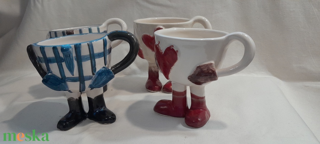 Karácsonyi szíves-lábas bögre - otthon & életmód - konyhafelszerelés, tálalás - tálalás - bögre & csésze - Meska.hu