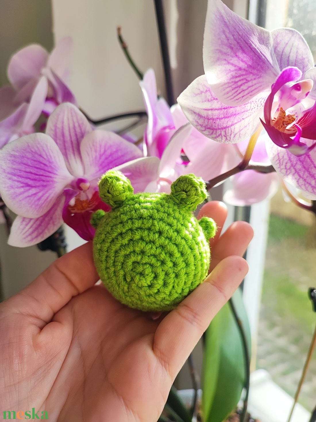 Horgolt vidám maroknyi béka - játék & sport - plüssállat & játékfigura - béka - Meska.hu