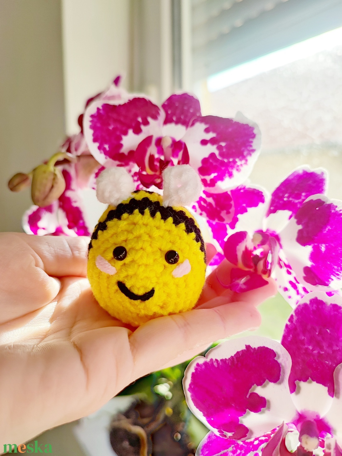 Horgolt, vidám méhecske - játék & sport - plüssállat & játékfigura - méhecske - Meska.hu