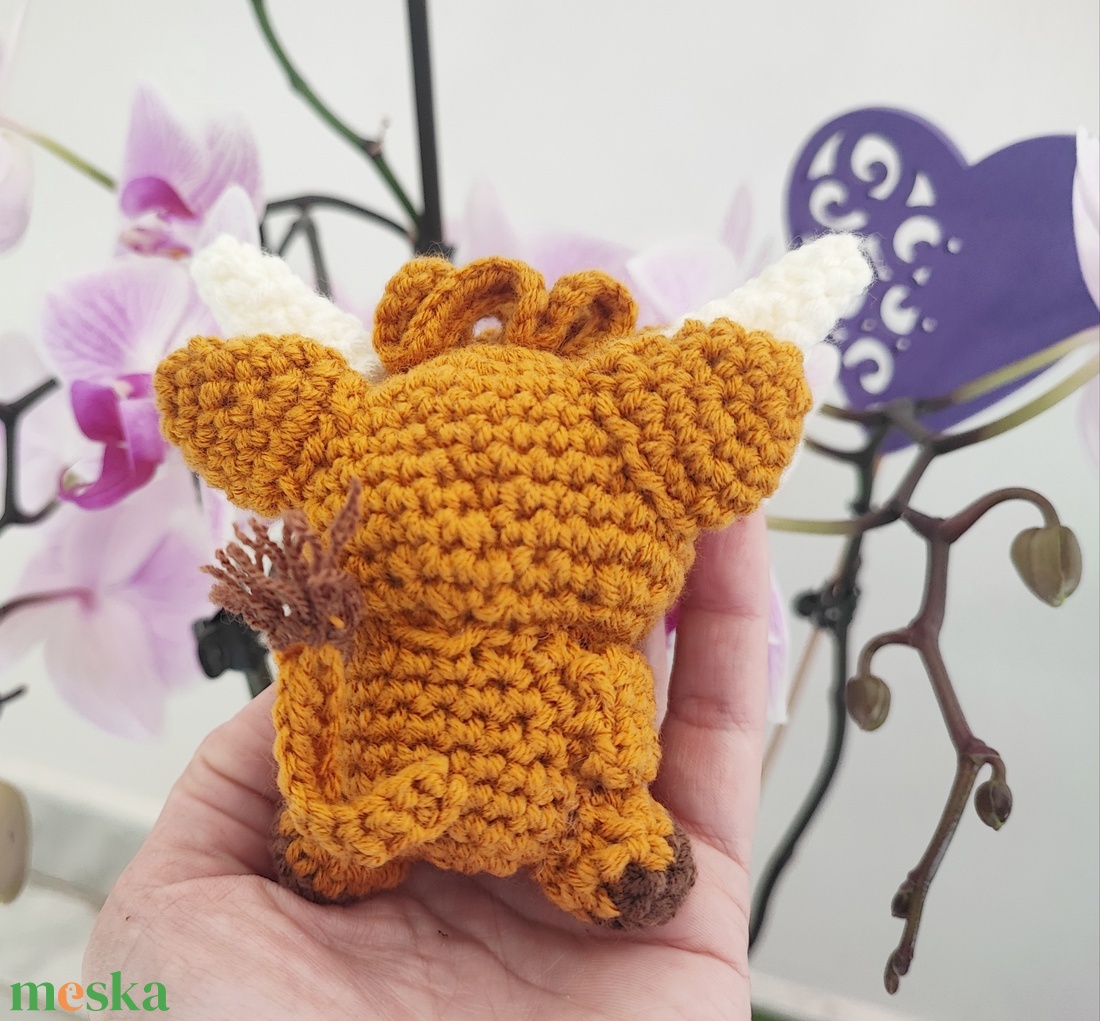 Maroknyi részletgazdag horgolt holland baba boci - játék & sport - plüssállat & játékfigura - boci, tehén - Meska.hu