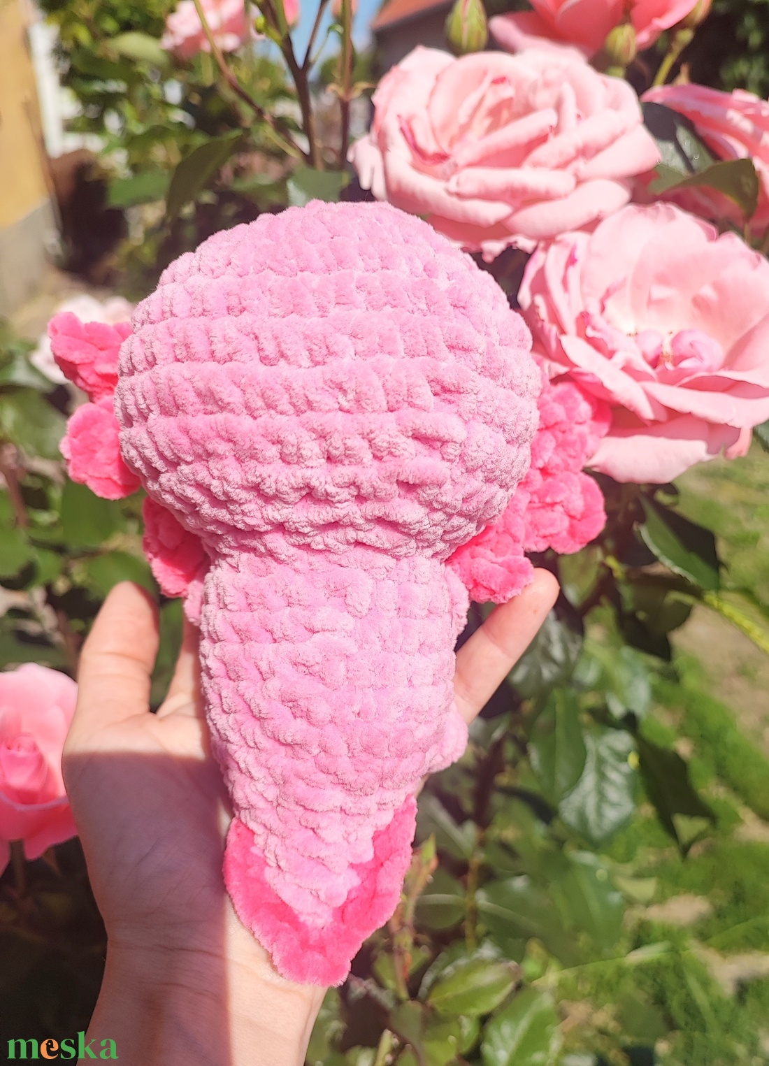 Pink horgolt axolotl, óriás szemekkel - játék & sport - plüssállat & játékfigura - hal - Meska.hu