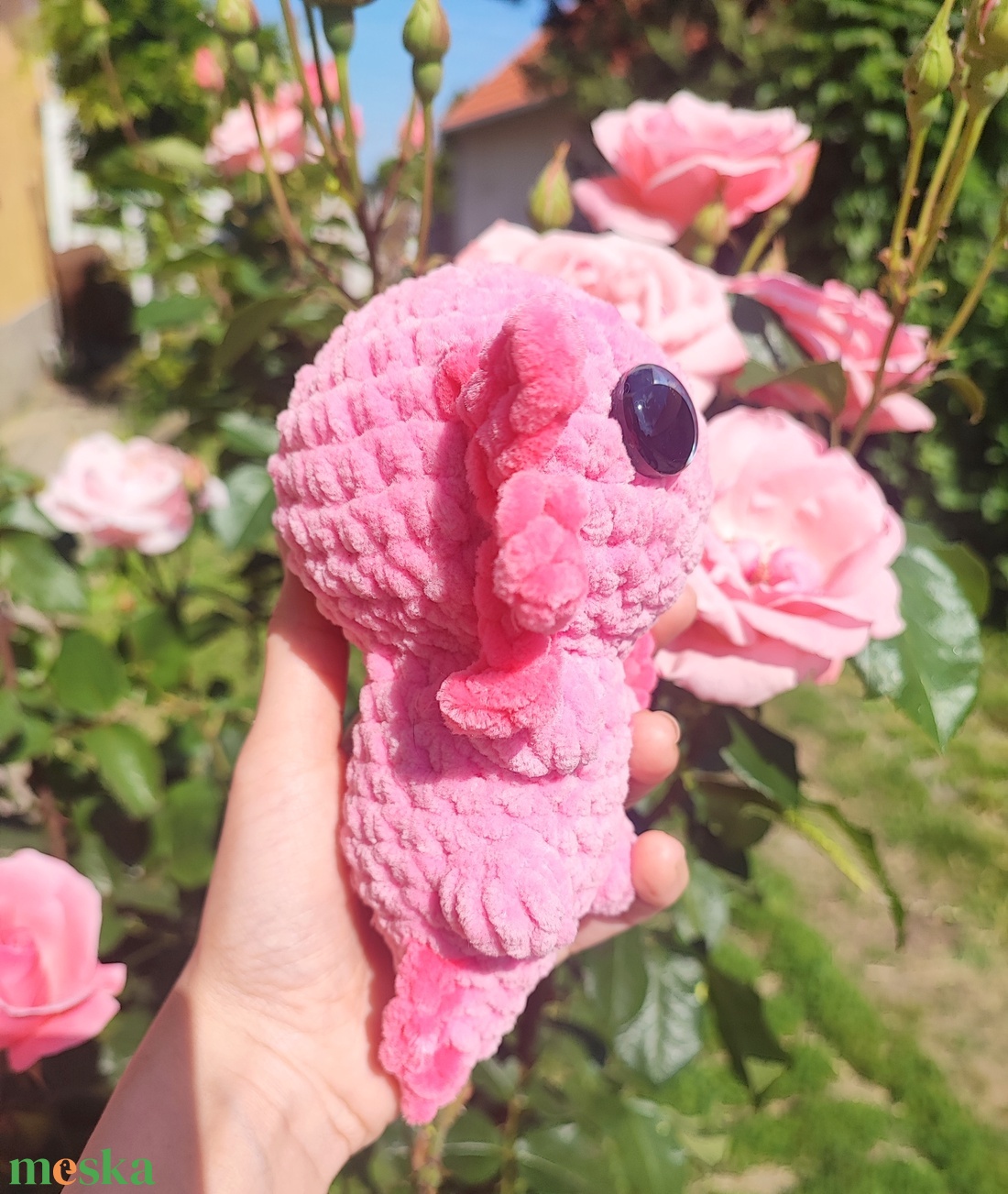 Pink horgolt axolotl, óriás szemekkel - játék & sport - plüssállat & játékfigura - hal - Meska.hu