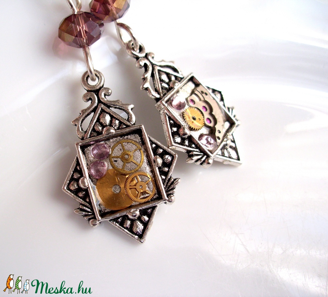 A contessa fülbevalója, steampunk ékszer - ékszer - fülbevaló - Meska.hu A contessa fülbevalója, steampunk ékszer - ékszer - fülbevaló - Meska.hu