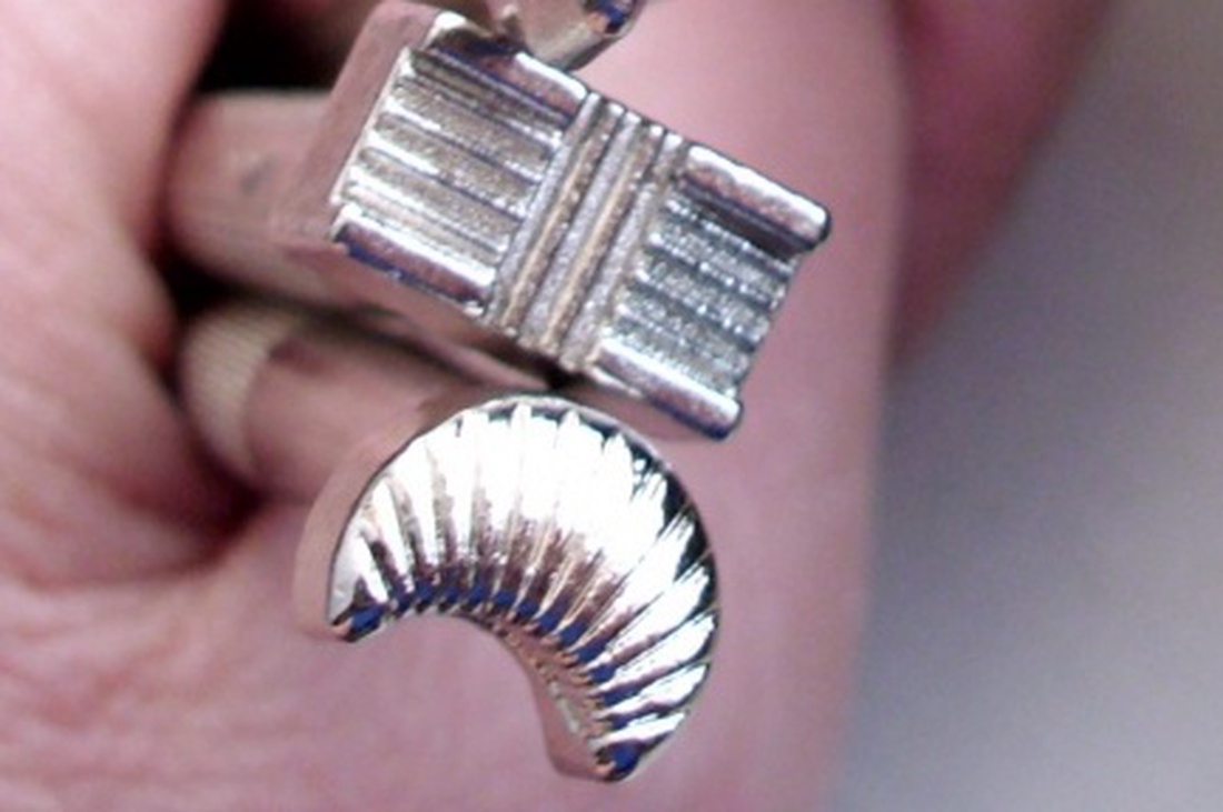 Bőrbeütő, bőrmintázó,poncoló - kellékek & szerszámok - szerszámok, eszközök - egyéb szerszám, eszköz - Meska.hu