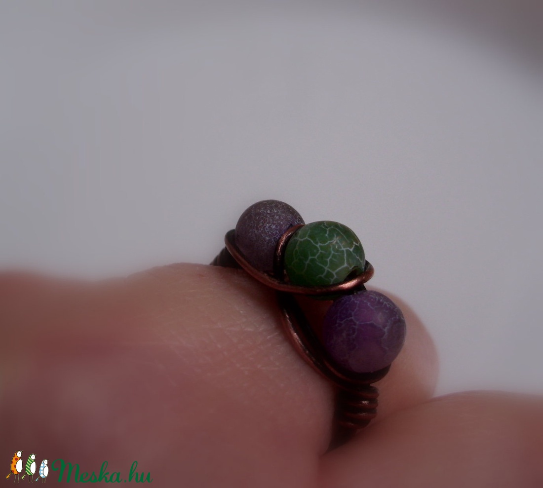 Roppantott achát háromköves gyűrű vörösrézből - ékszer - gyűrű - többköves gyűrű - Meska.hu