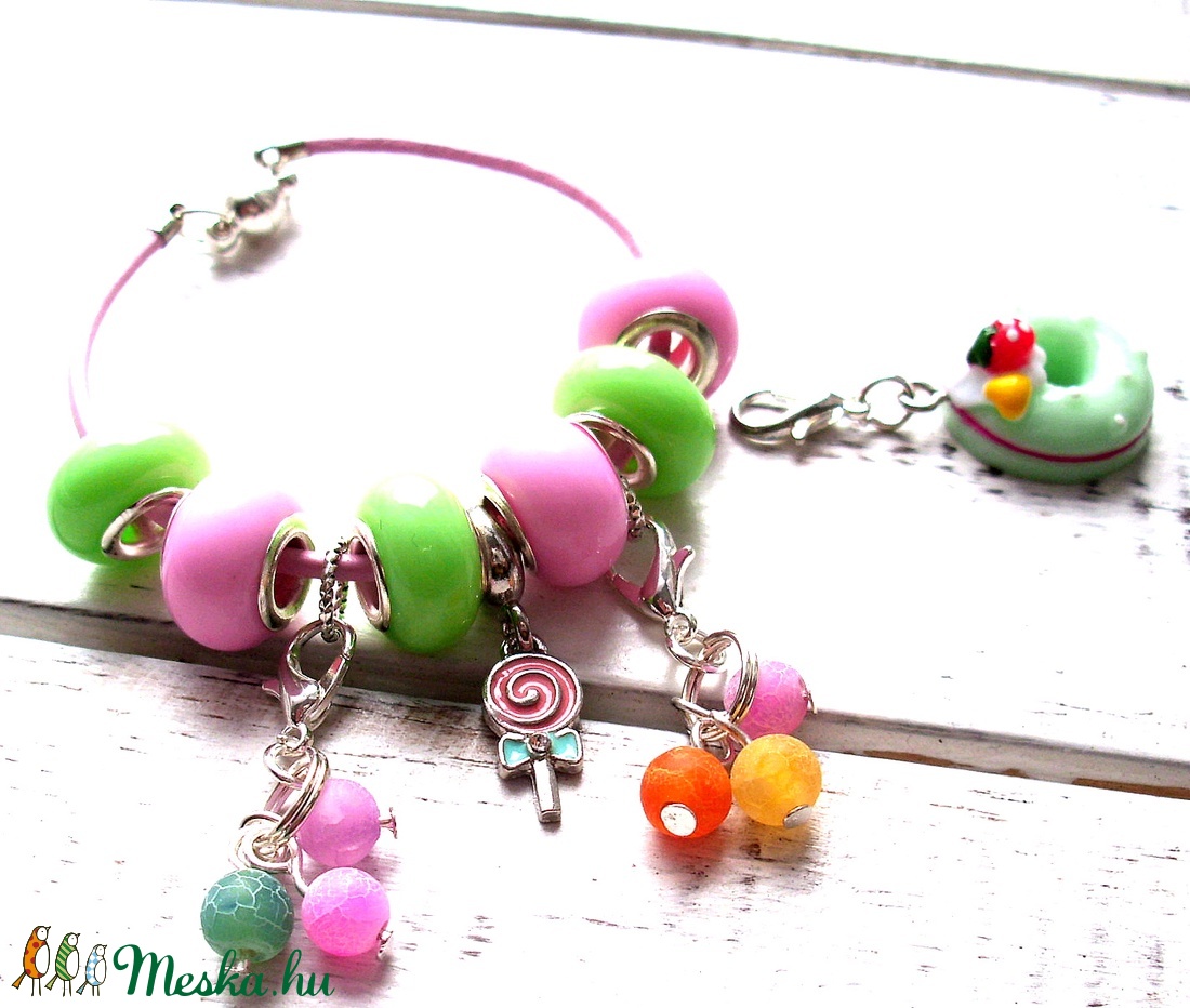 Cukorka kislány/lányka karkötő+ajándák fánk charm - - Meska.hu Cukorka kislány/lányka karkötő+ajándák fánk charm - - Meska.hu