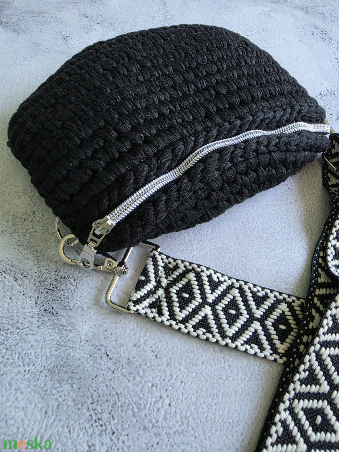 Horgolt övtáska / crossbody táska - táska & tok - övtáska - Meska.hu