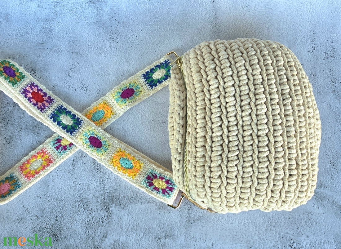 Horgolt övtáska - crossbody táska - Homok árnyalatban - Választható pánttal - táska & tok - övtáska - Meska.hu