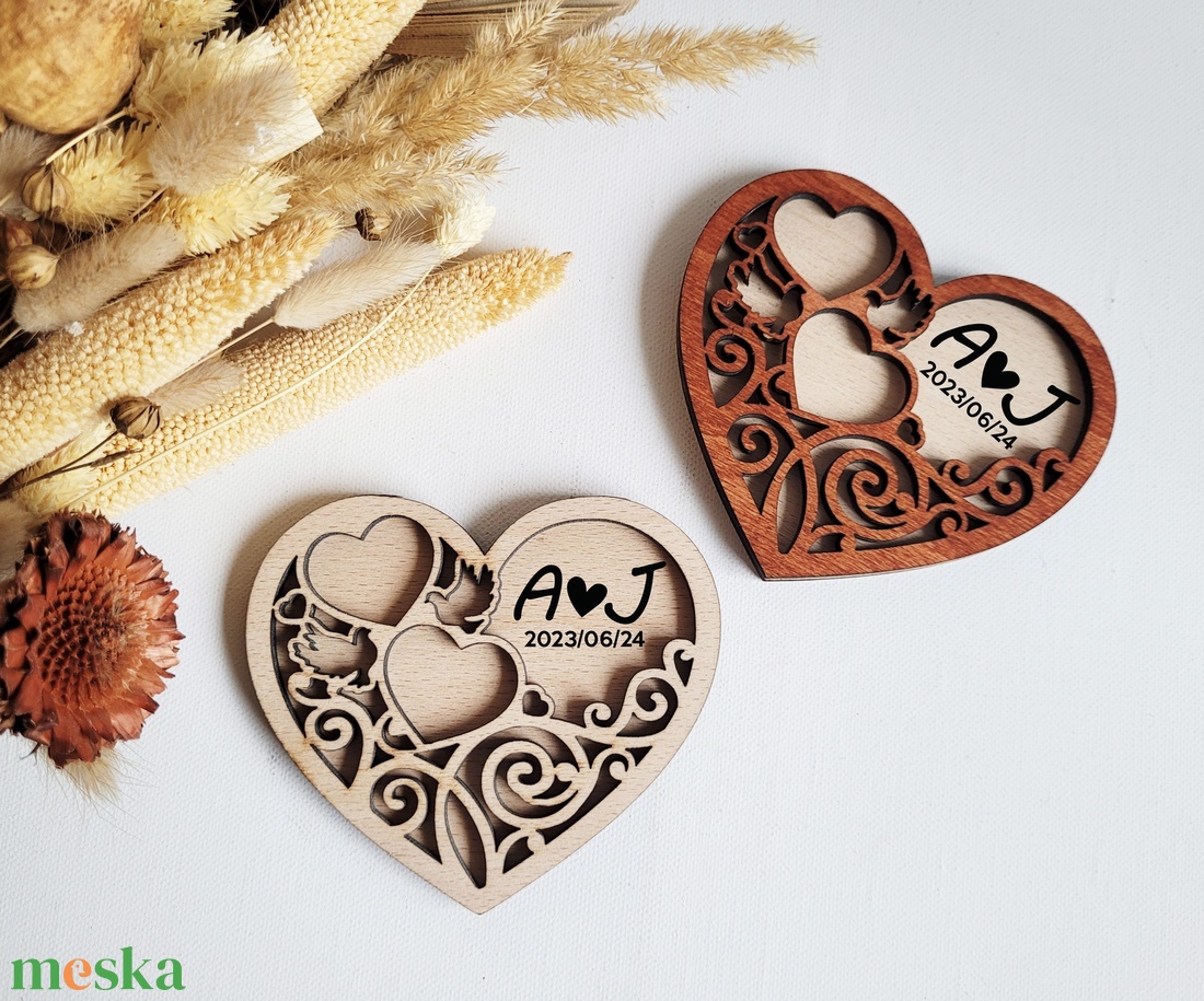 gyűrűtartó doboz, esküvői, szív, monogrammal és esküvői dátummal - esküvő - kiegészítők - gyűrűtartó & gyűrűpárna - Meska.hu gyűrűtartó doboz, esküvői, szív, monogrammal és esküvői dátummal - esküvő - kiegészítők - gyűrűtartó & gyűrűpárna - Meska.hu