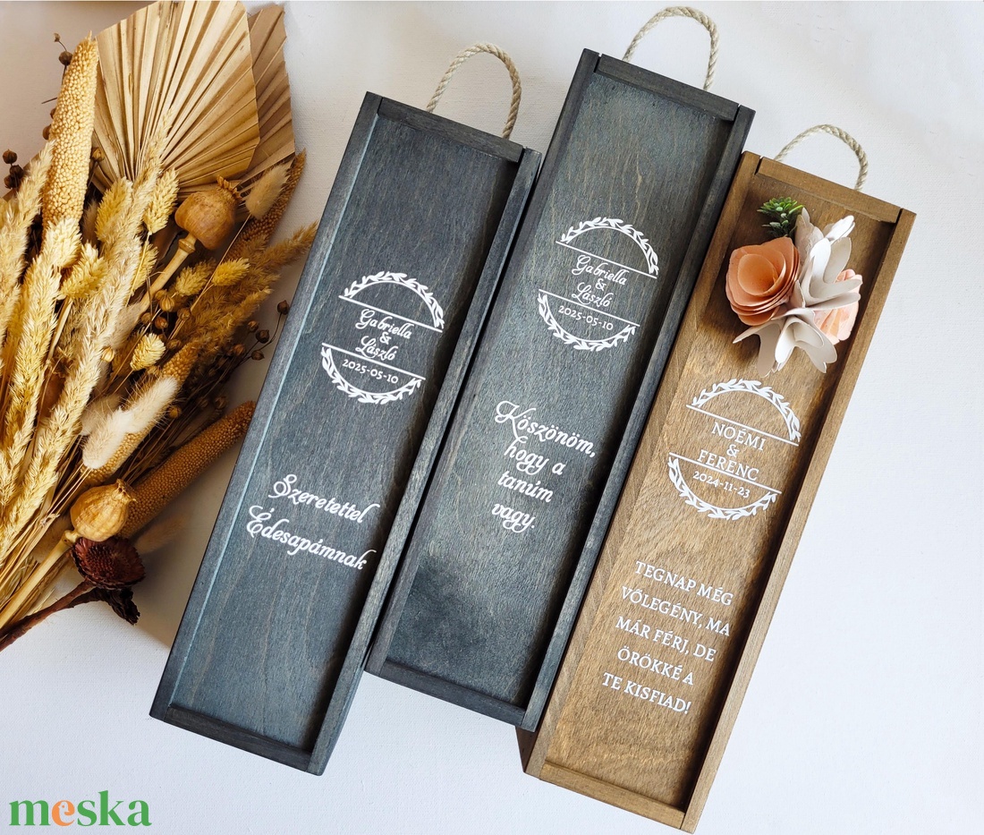 Szülőköszöntő bortartó ajándék feliratozva, díszítve - esküvő - emlék & ajándék - szülőköszöntő ajándék - Meska.hu Szülőköszöntő bortartó ajándék feliratozva, díszítve - esküvő - emlék & ajándék - szülőköszöntő ajándék - Meska.hu