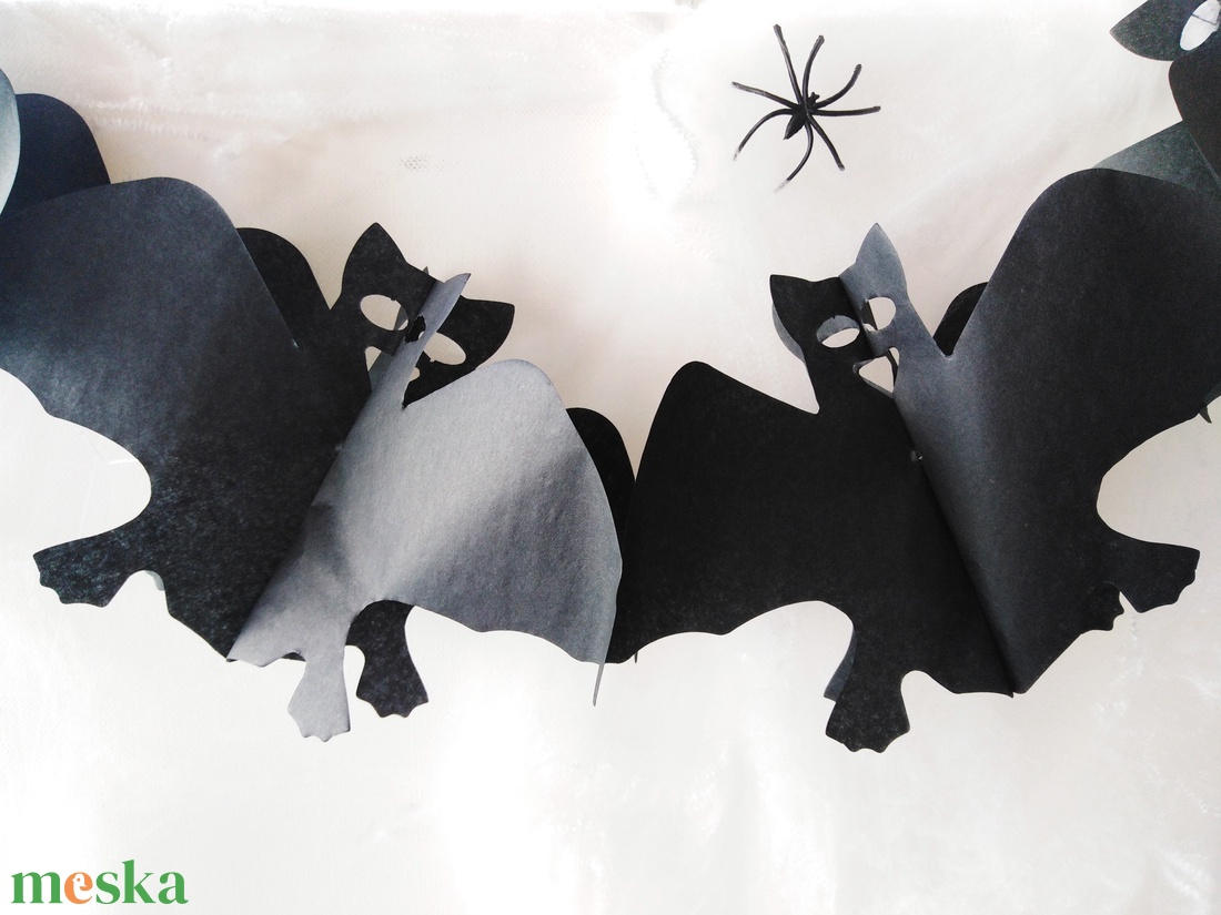 Denevér garland Halloween papír dekoráció 3 méter - otthon & életmód - dekoráció - halloween - halloweeni dekoráció - Meska.hu