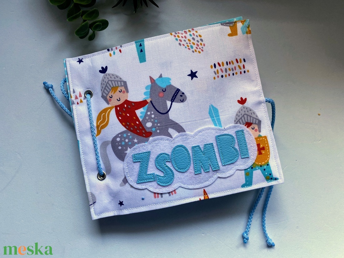 Csendeskönyv 6 oldallal, fejlesztőkönyv, matatókönyv 1 éves kortól, egyedi ajándék gyerekeknek - játék & sport - textilkönyv & babakönyv - Meska.hu Csendeskönyv 6 oldallal, fejlesztőkönyv, matatókönyv 1 éves kortól, egyedi ajándék gyerekeknek - játék & sport - textilkönyv & babakönyv - Meska.hu