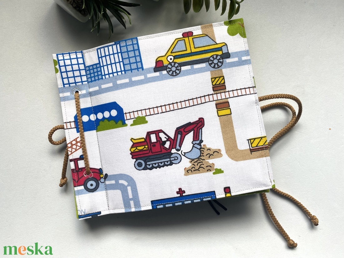 Csendeskönyv 6 oldallal, fejlesztőkönyv, matatókönyv 1 éves kortól, egyedi ajándék gyerekeknek - játék & sport - textilkönyv & babakönyv - Meska.hu