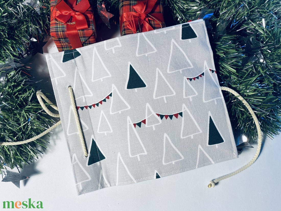 Karácsonyi csendeskönyv 6 oldallal, fejlesztőkönyv, matatókönyv 1 éves kortól, egyedi ajándék gyerekeknek - baba - mama - baba játékok - textilkönyv & babakönyv - Meska.hu