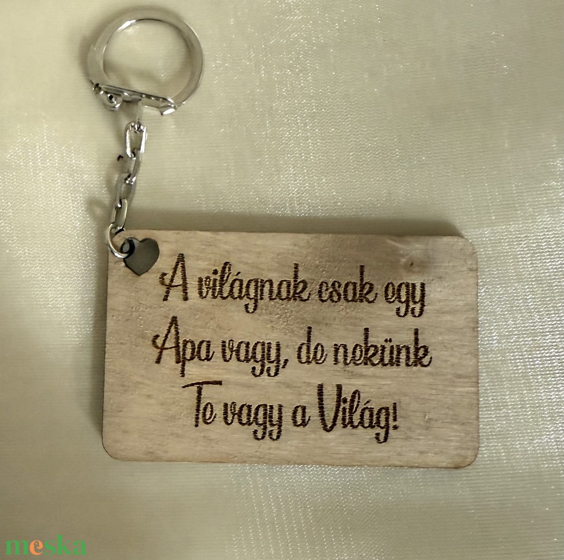 A világnak csak egy kulcstartó szerelmednek akár Valentin napra is - táska & tok - kulcstartó & táskadísz - kulcstartó - Meska.hu A világnak csak egy kulcstartó szerelmednek akár Valentin napra is - táska & tok - kulcstartó & táskadísz - kulcstartó - Meska.hu