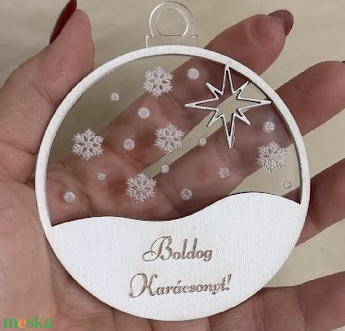 Hópihés karácsonyfadísz fából és plexiből kézzel festve - karácsony - karácsonyi lakásdekoráció - karácsonyfadíszek - Meska.hu