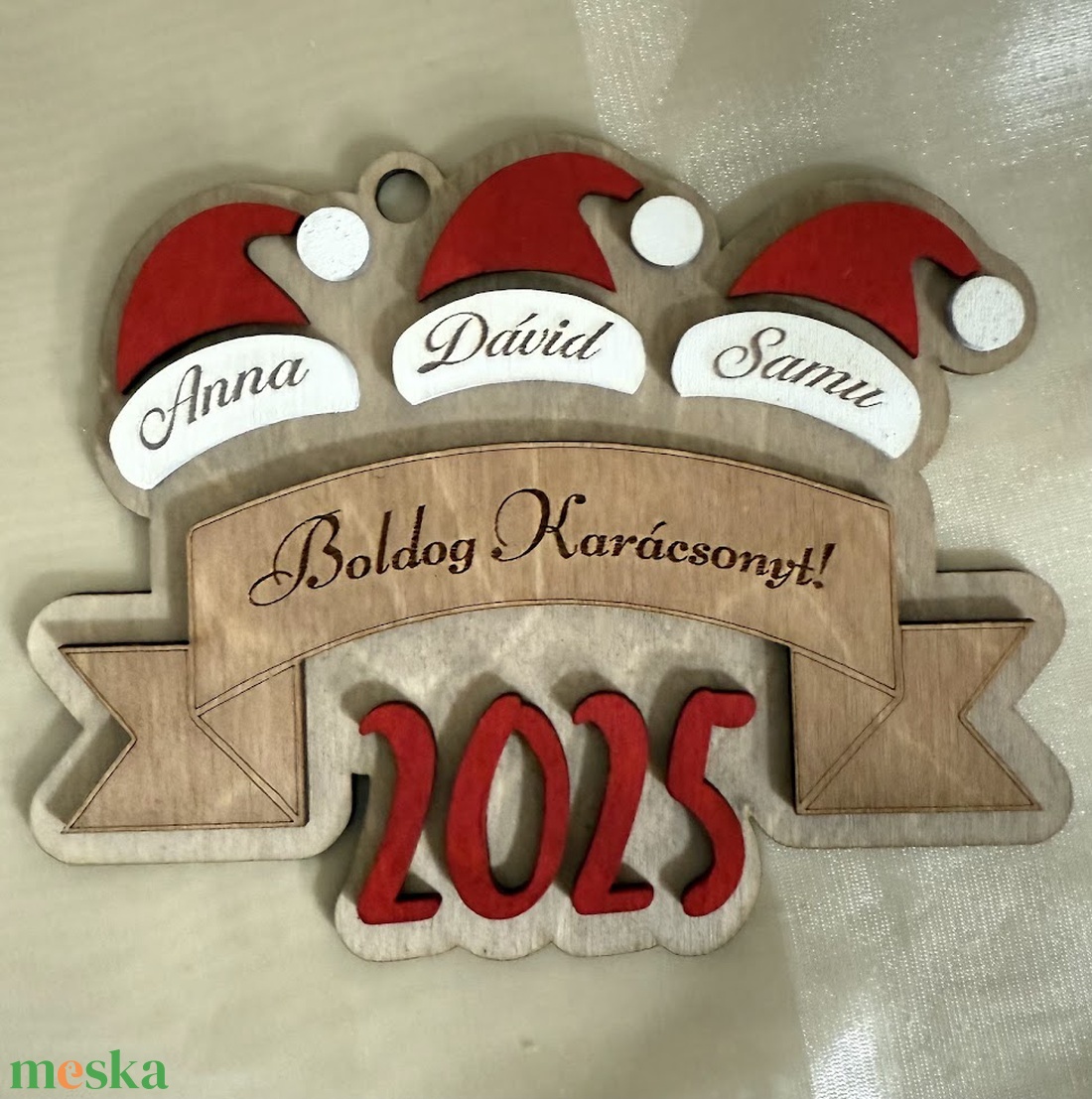 Télapó sapkás családi karácsonyfadísz fából kézzel festve - karácsony - karácsonyi lakásdekoráció - karácsonyfadíszek - Meska.hu