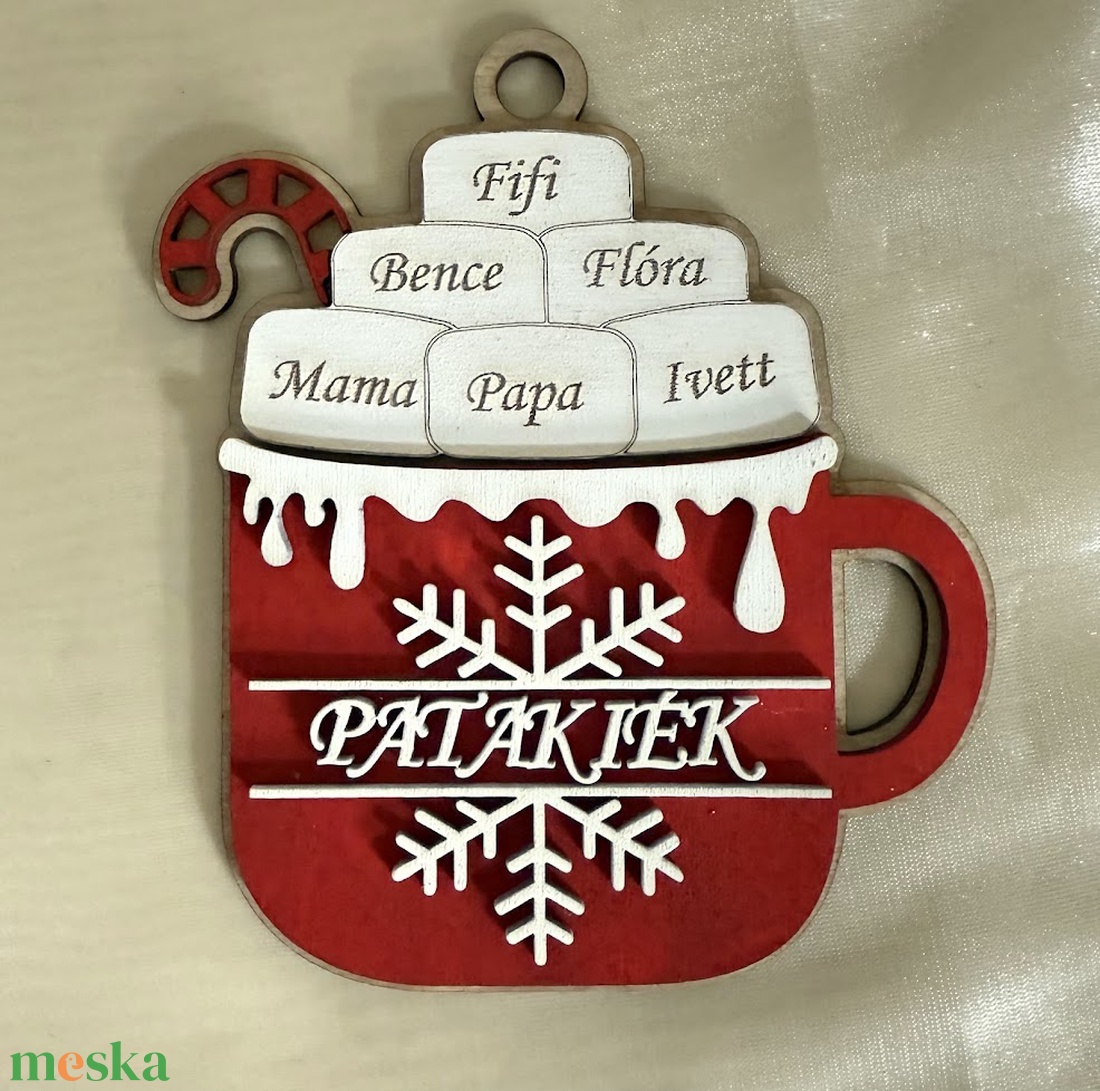 Bögrés családi karácsonyfadísz fából kézzel festve - karácsony - karácsonyi lakásdekoráció - karácsonyfadíszek - Meska.hu