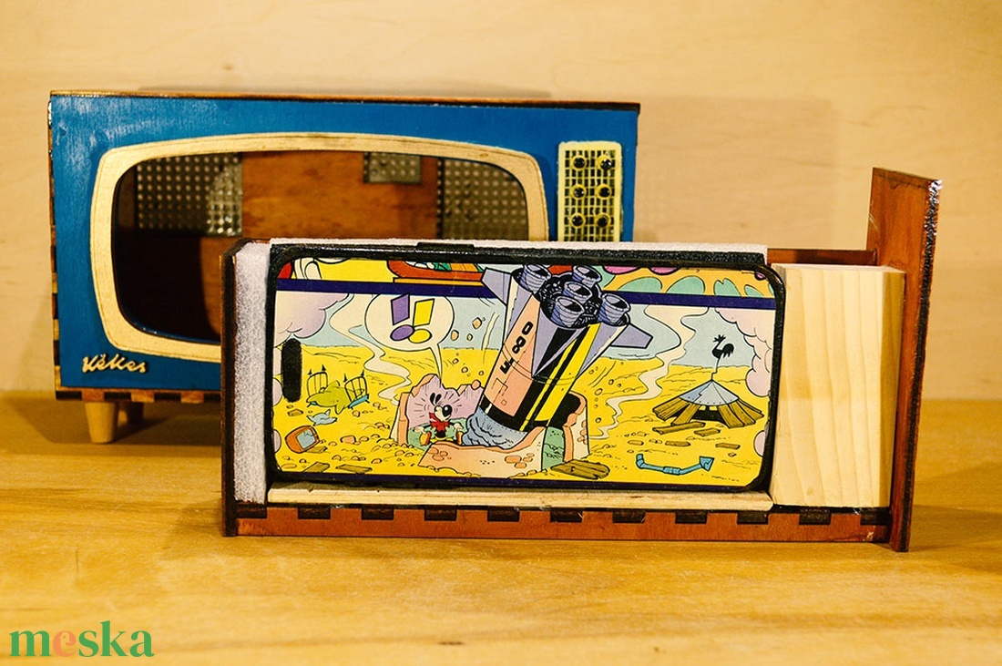 Kékes TV telefontartó / Mini TV - táska & tok - pénztárca & más tok - telefontok - Meska.hu