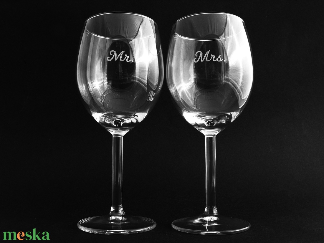 Páros borospohár - Mr. - Mrs. - otthon & életmód - konyhafelszerelés, tálalás - tálalás - boros poharak, szettek - Meska.hu Páros borospohár - Mr. - Mrs. - otthon & életmód - konyhafelszerelés, tálalás - tálalás - boros poharak, szettek - Meska.hu