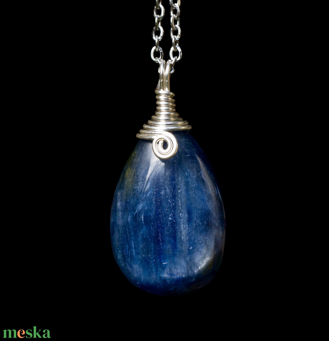 Ezüst kianit medál - ékszer - nyaklánc - medálos nyaklánc - Meska.hu