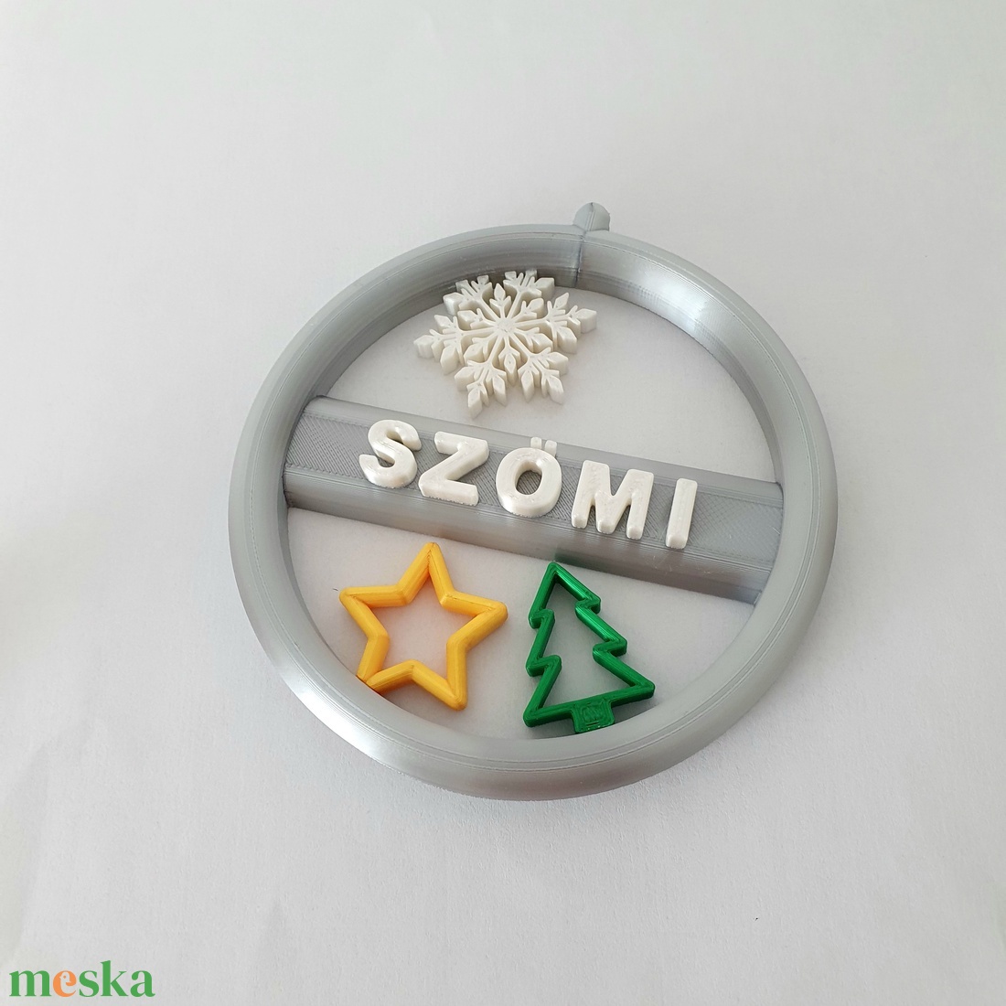 Ezüst keretes, névre szóló karácsonyfadísz  3D nyomtatva - karácsony - karácsonyi lakásdekoráció - karácsonyfadíszek - Meska.hu