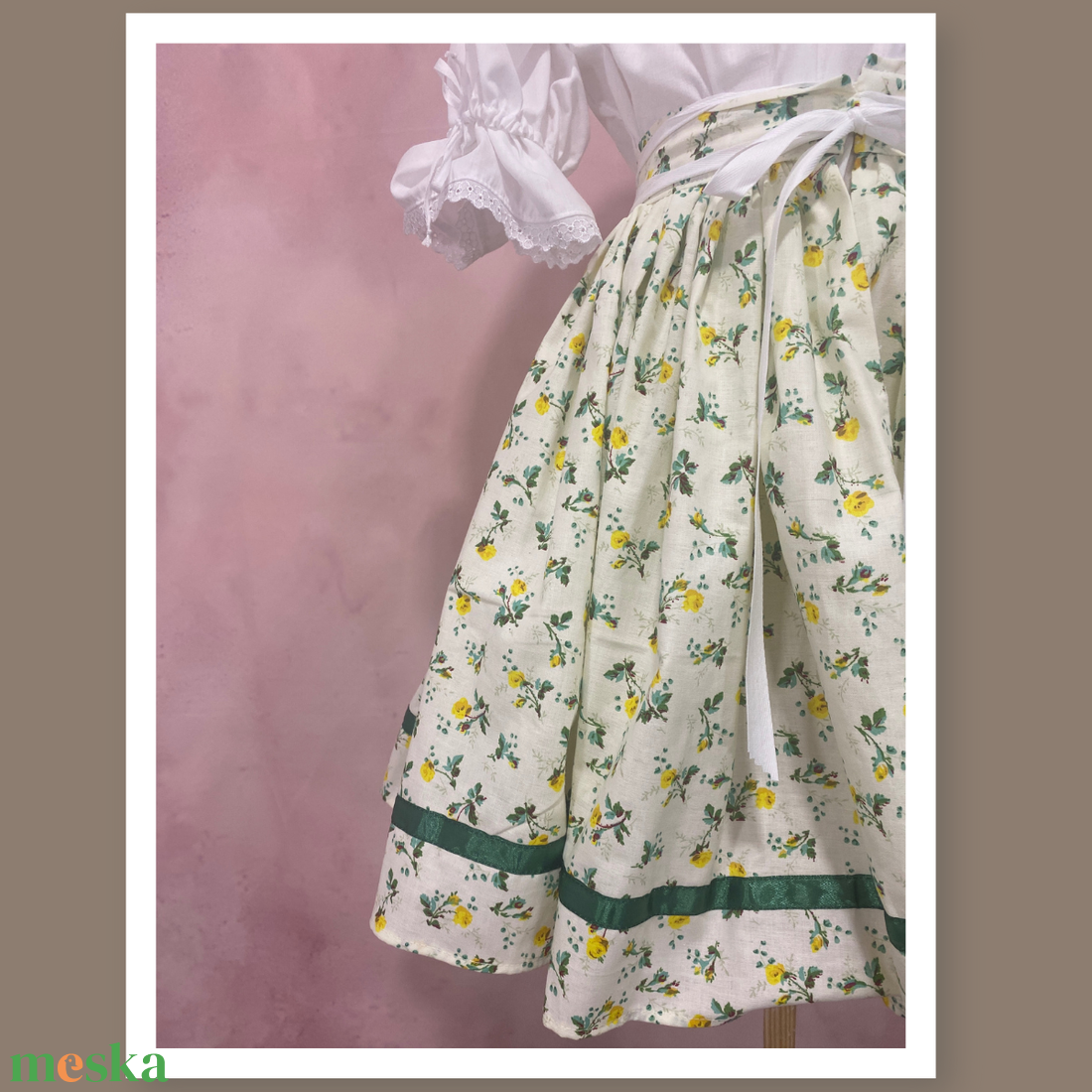 Népi jellegű gyermek szoknya- kötős derékkal - ruha & divat - babaruha & gyerekruha - szoknya - Meska.hu