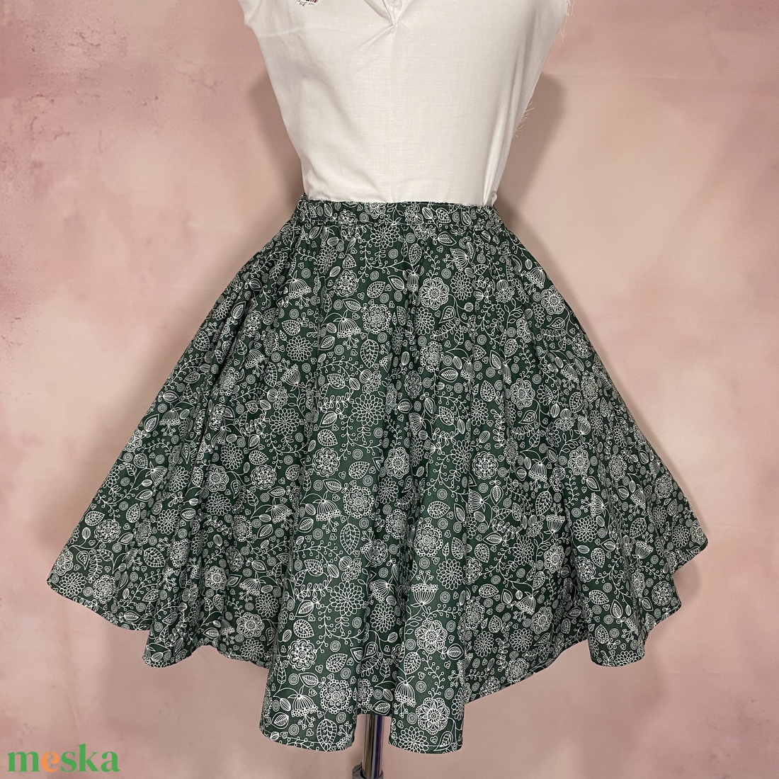 Extra pörgős körloknis gyerekszoknya több méretben - KÉSZLETEN - ruha & divat - gyerekruha - szoknya - Meska.hu