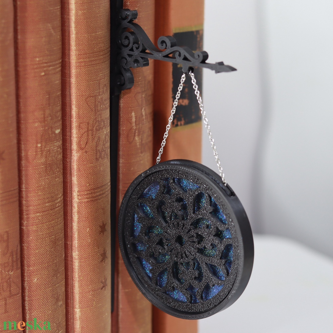 Könyvcégér � könyvjelző - könyv & zene - könyvjelző - Meska.hu