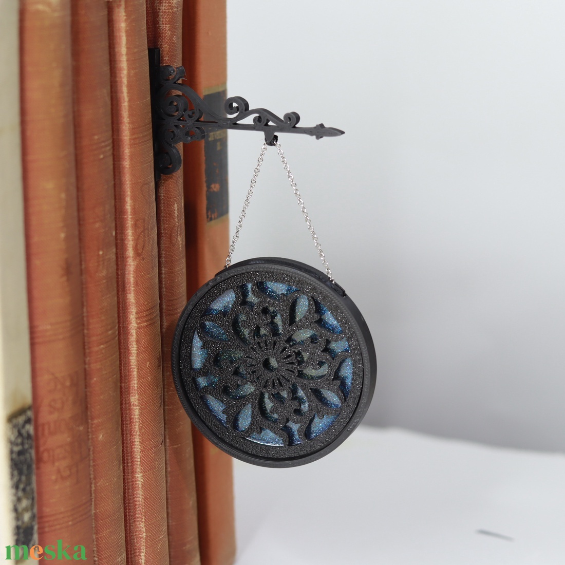 Könyvcégér � könyvjelző - könyv & zene - könyvjelző - Meska.hu