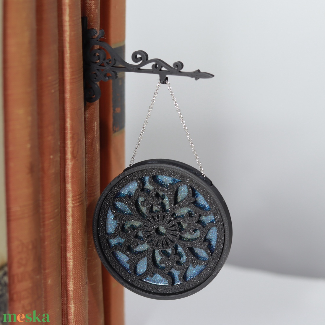 Könyvcégér � könyvjelző - könyv & zene - könyvjelző - Meska.hu