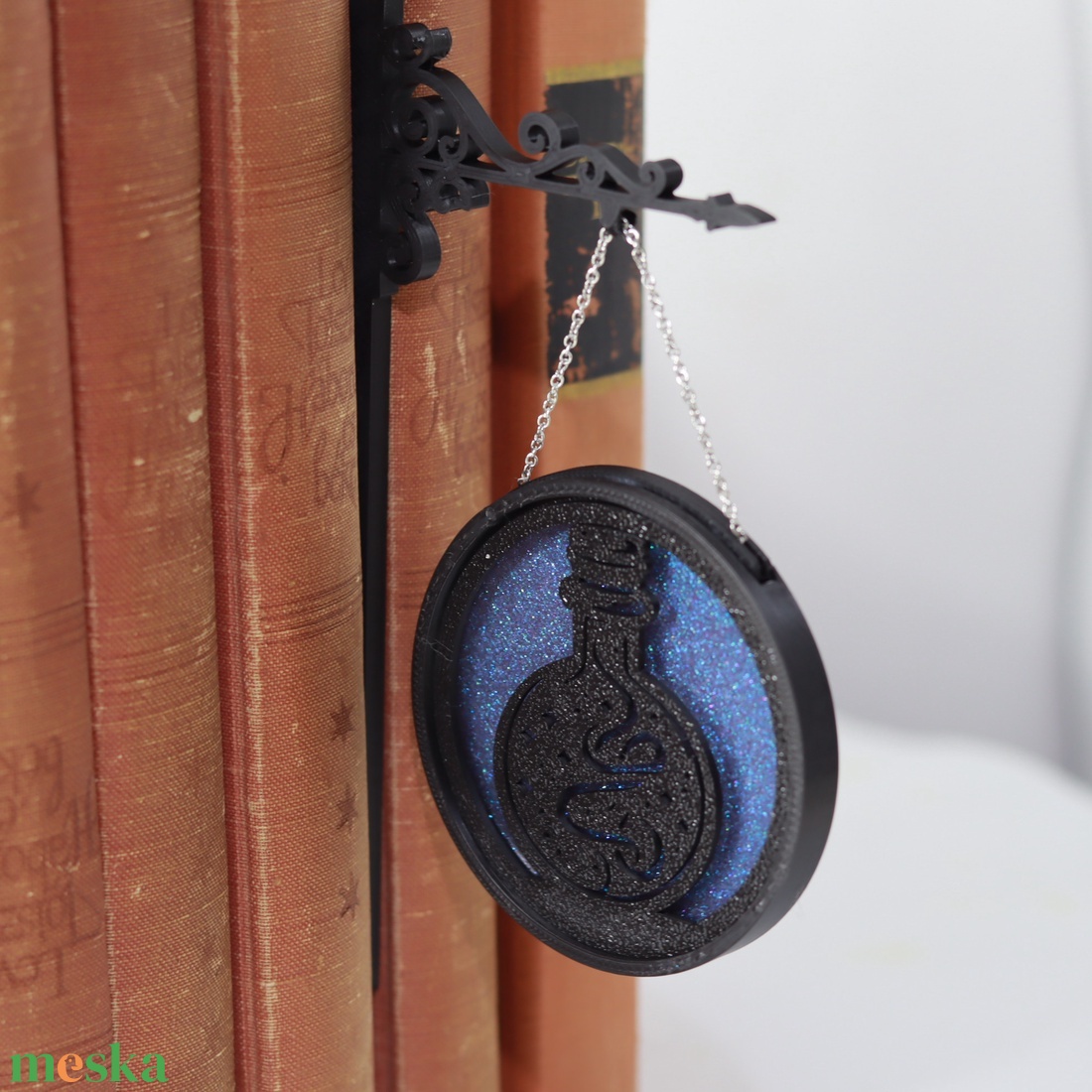 Könyvcégér � könyvjelző - könyv & zene - könyvjelző - Meska.hu