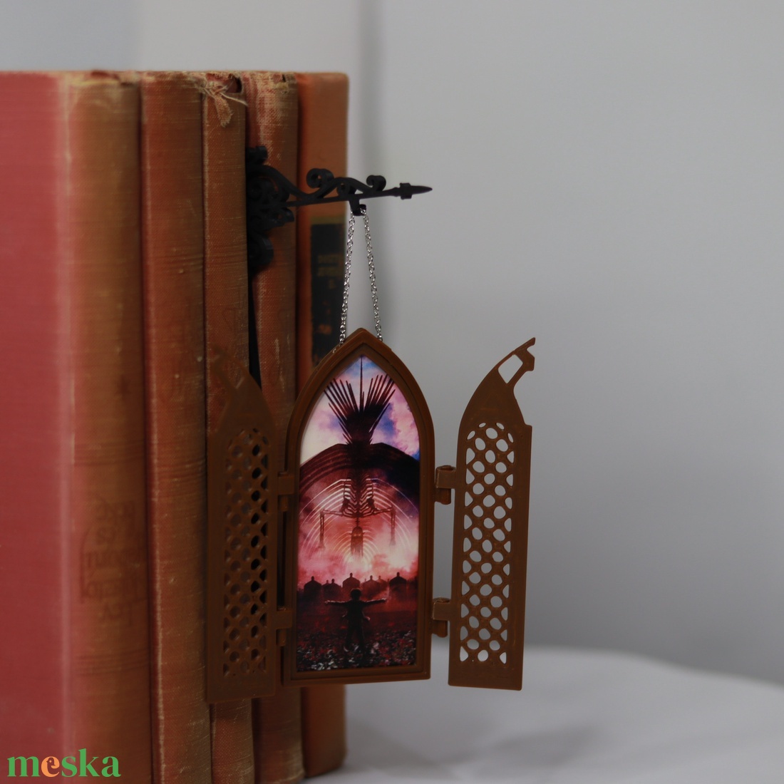 Könyvcégér � könyvjelző Attack on Titan - könyv & zene - könyvjelző - Meska.hu