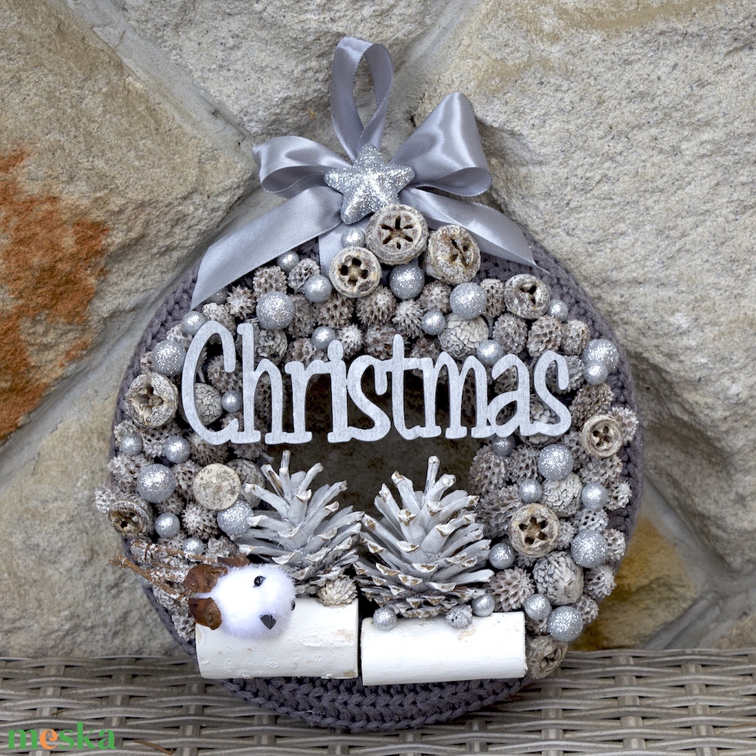 Ezüst kopogtató kismadárral - karácsony - karácsonyi lakásdekoráció - karácsonyi ajtódíszek - Meska.hu