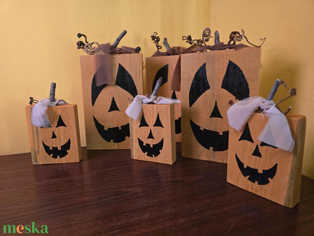 Tök jó pár � kültéri őszi, halloweeni dekoráció az ujrahasznosítás jegyében - otthon & életmód - dekoráció - halloween - halloweeni figurák - Meska.hu