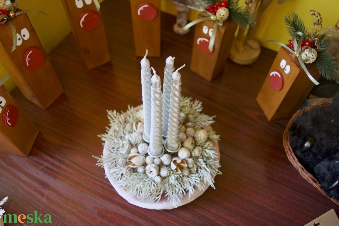 Csavart gyertyás bársony adventi koszorú  - karácsony - adventi díszek - adventi gyertyadíszek és koszorúdíszek - Meska.hu