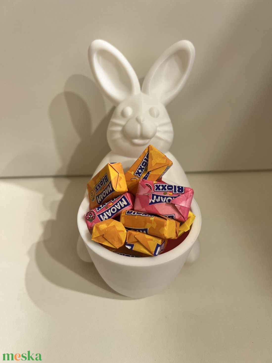 Húsvéti kínáló nyuszifigura - ünnepi díszek, dekorációk - húsvéti díszek és dekorációk - húsvéti asztaldíszek - Meska.hu