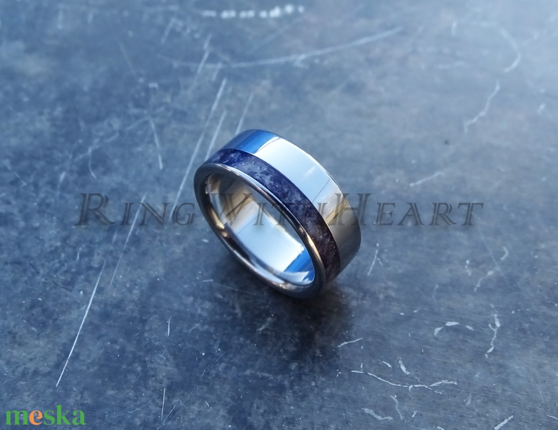 Titán vagy nemesacél gyűrű ametiszttel, ametiszt gyűrű, jegygyűrű, eljegyzési gyűrű, Valentin napi ajándék - esküvő - ékszer - karikagyűrű - Meska.hu